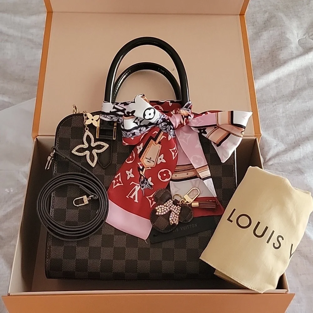 🤎Louis Vuitton Damier Ebene Triana Handbag🤎 - Picture 3 of 17